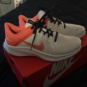 Nike woman’s quest 4 running shoe white black and cream orange